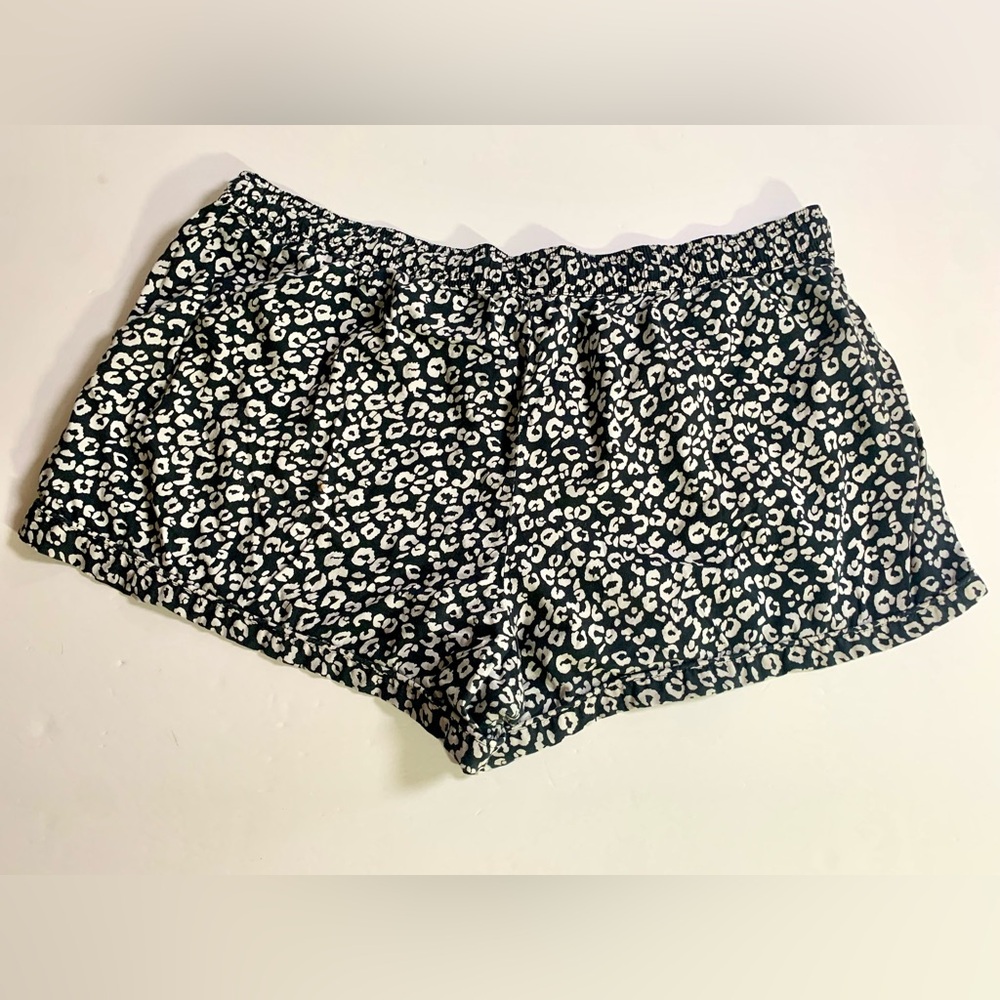 Victoria Secret Black & White Animal Print Sleep Short - XL